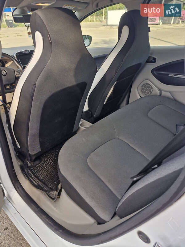 Хэтчбек Renault Zoe 2016 в Запорожье