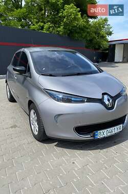 Хетчбек Renault Zoe 2015 в Полонному