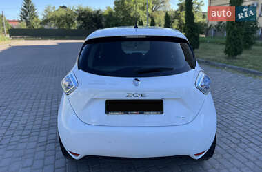 Хетчбек Renault Zoe 2017 в 