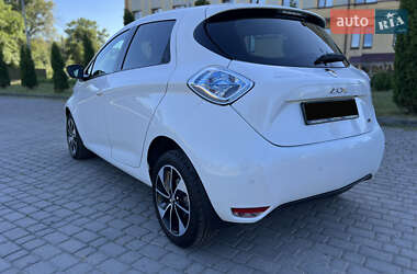 Хетчбек Renault Zoe 2017 в 