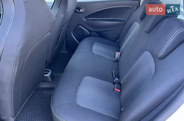 Хетчбек Renault Zoe 2017 в 