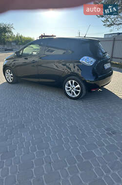 Хэтчбек Renault Zoe 2017 в 
