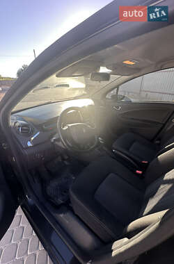Хэтчбек Renault Zoe 2017 в 