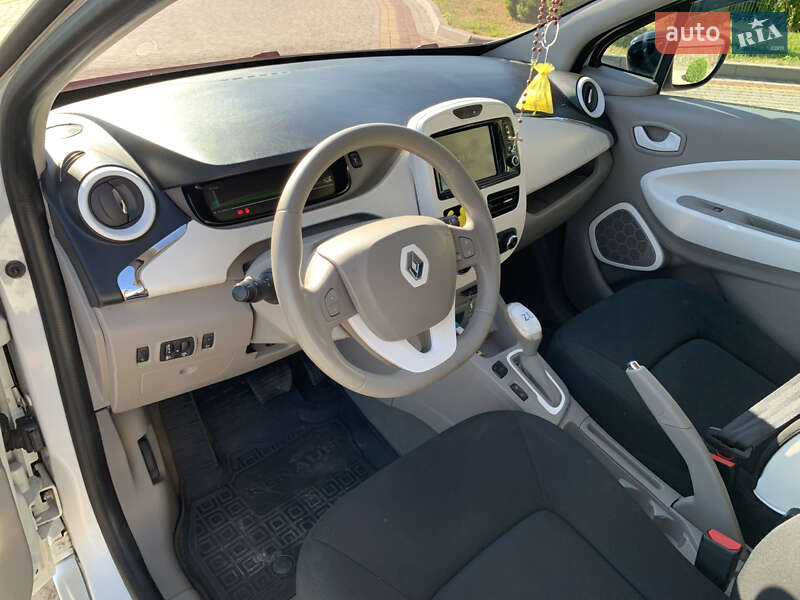 Хэтчбек Renault Zoe 2014 в Львове