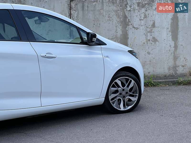 Хэтчбек Renault Zoe 2018 в Полтаве фото 5 Хэтчбек Renault Zoe 2018 в Полтаве
