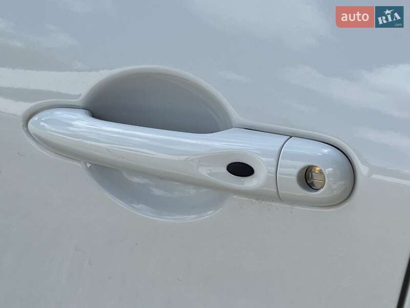 Хэтчбек Renault Zoe 2018 в Полтаве фото 10 Хэтчбек Renault Zoe 2018 в Полтаве