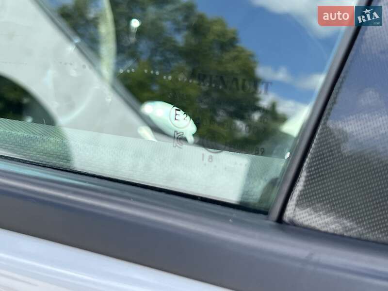 Хэтчбек Renault Zoe 2018 в Полтаве фото 11 Хэтчбек Renault Zoe 2018 в Полтаве