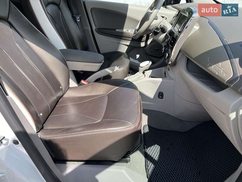 Хэтчбек Renault Zoe 2018 в Полтаве фото 20 Хэтчбек Renault Zoe 2018 в Полтаве