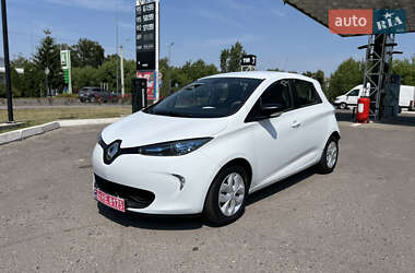 Хэтчбек Renault Zoe 2017 в 