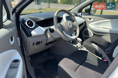 Хэтчбек Renault Zoe 2017 в 