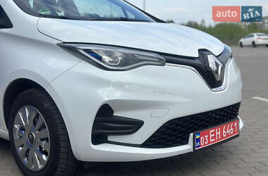 Хэтчбек Renault Zoe 2020 в 