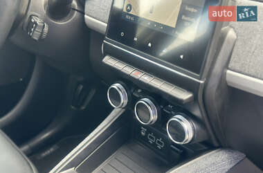 Хэтчбек Renault Zoe 2020 в 