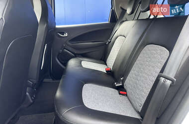 Хэтчбек Renault Zoe 2020 в 