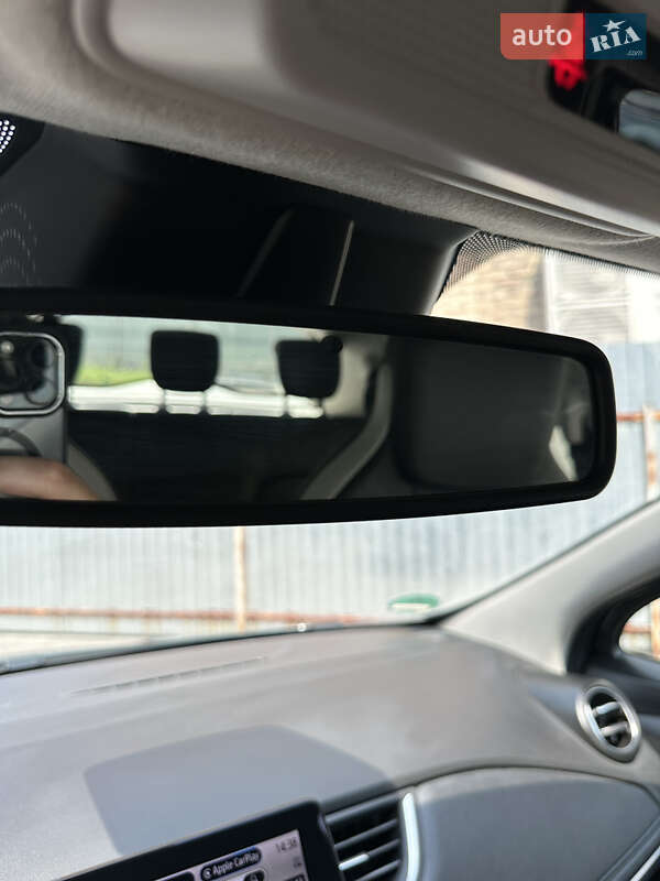 Хэтчбек Renault Zoe 2020 в Киеве