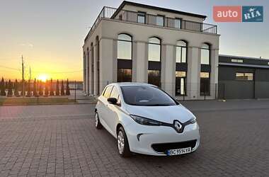 Хэтчбек Renault Zoe 2015 в 