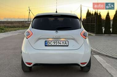 Хэтчбек Renault Zoe 2015 в 