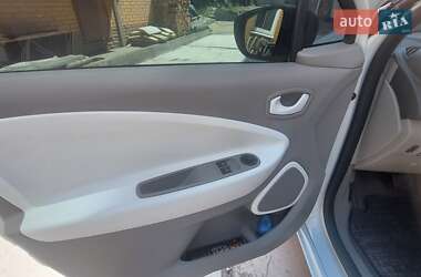 Хэтчбек Renault Zoe 2017 в 