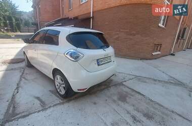Хэтчбек Renault Zoe 2017 в 