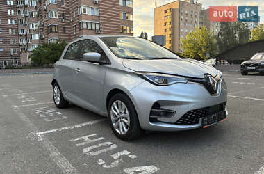 Хэтчбек Renault Zoe 2021 в 