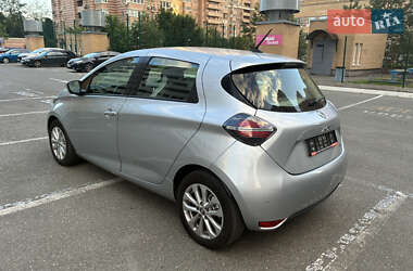 Хэтчбек Renault Zoe 2021 в 