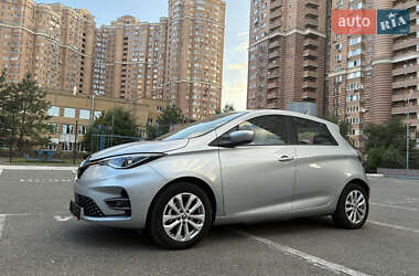 Хэтчбек Renault Zoe 2021 в 