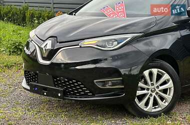 Хэтчбек Renault Zoe 2022 в 