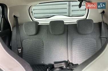 Хэтчбек Renault Zoe 2022 в 
