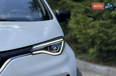 Хэтчбек Renault Zoe 2019 в 