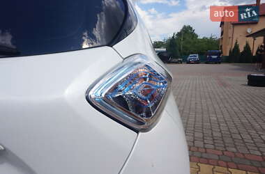 Хетчбек Renault Zoe 2016 в 