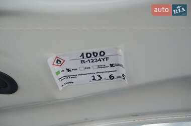 Хетчбек Renault Zoe 2016 в 