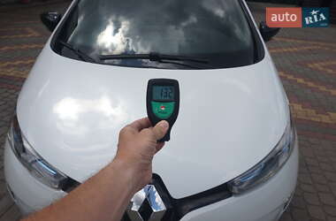 Хетчбек Renault Zoe 2016 в 