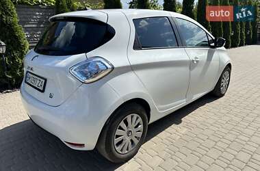 Хэтчбек Renault Zoe 2015 в 