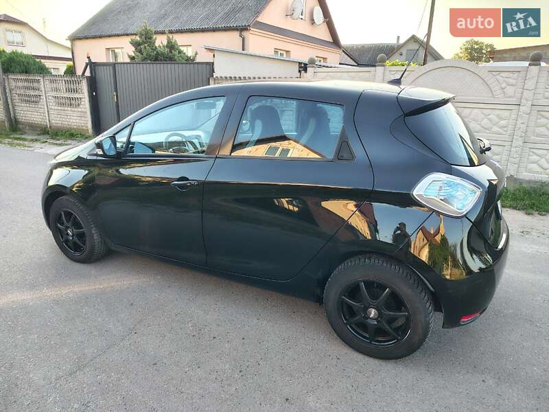 Хэтчбек Renault Zoe 2015 в Дубно