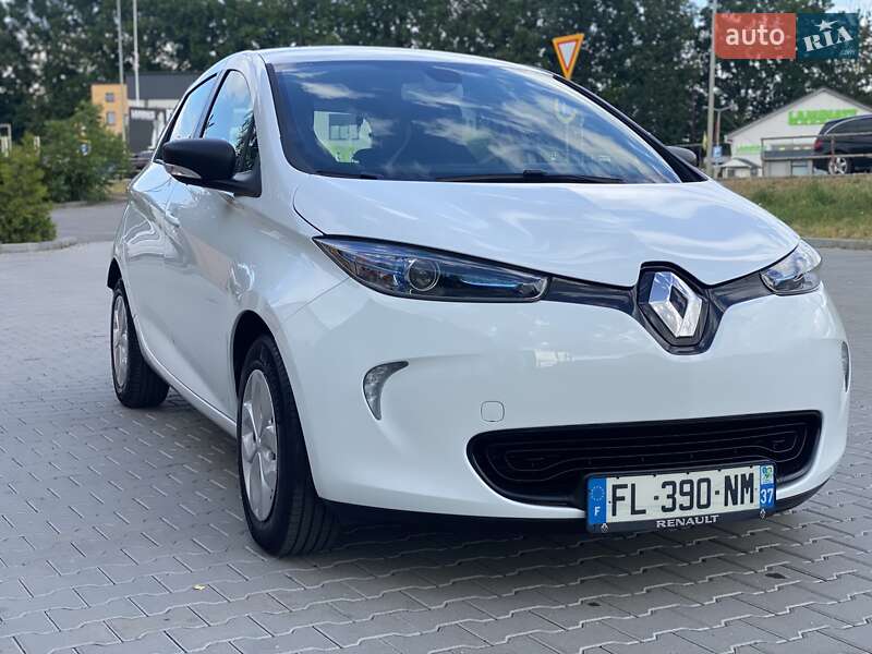 Хэтчбек Renault Zoe 2019 в 