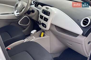 Хэтчбек Renault Zoe 2019 в 