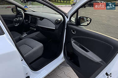 Хэтчбек Renault Zoe 2020 в 