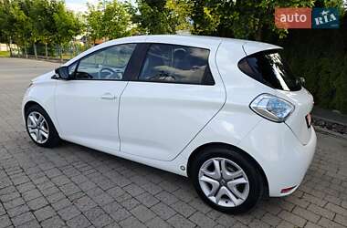 Хэтчбек Renault Zoe 2017 в 