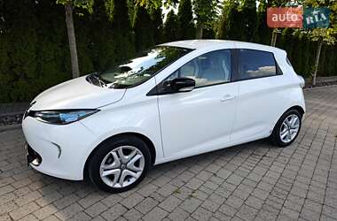 Хэтчбек Renault Zoe 2017 в 
