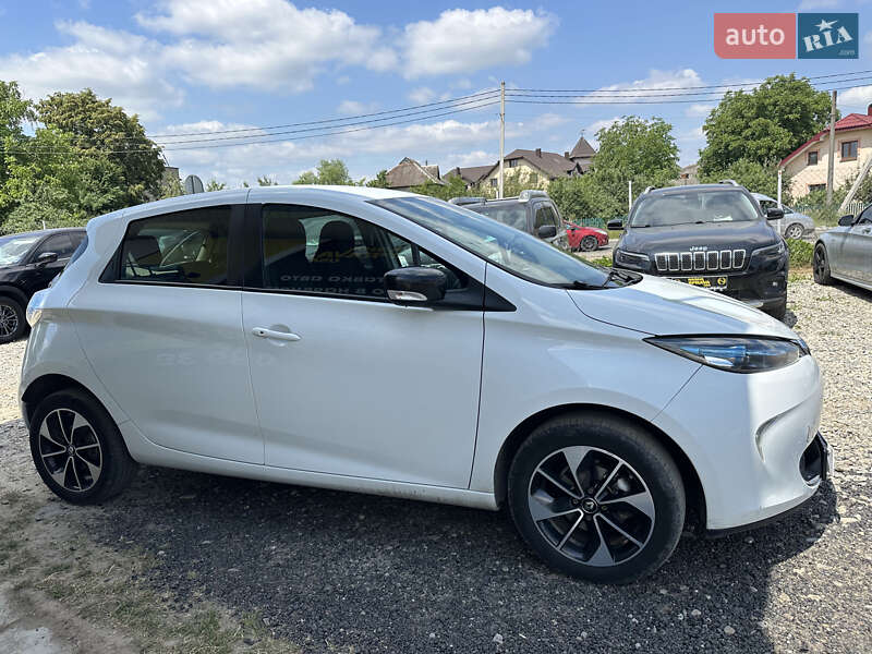 Хэтчбек Renault Zoe 2017 в Ивано-Франковске