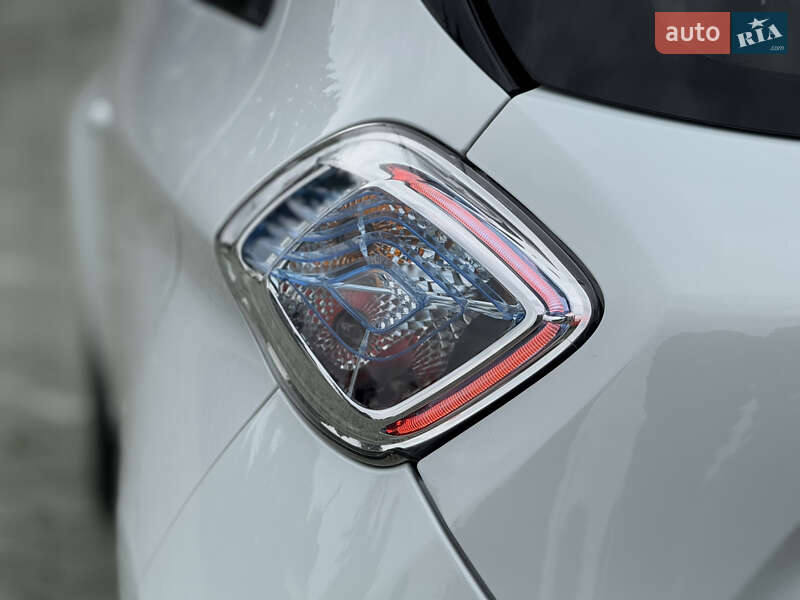 Хэтчбек Renault Zoe 2016 в Дубно