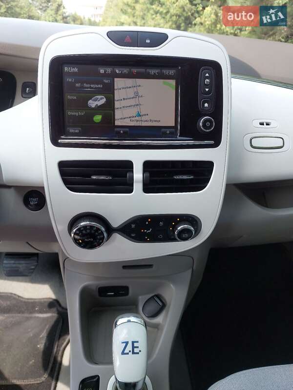 Хетчбек Renault Zoe 2015 в Рівному фото 12 Хетчбек Renault Zoe 2015 в Рівному