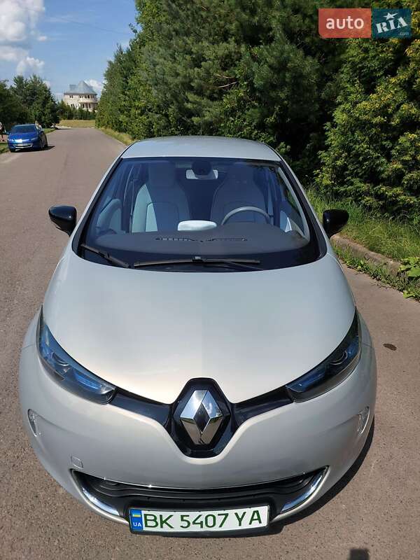 Хэтчбек Renault Zoe 2015 в Ровно