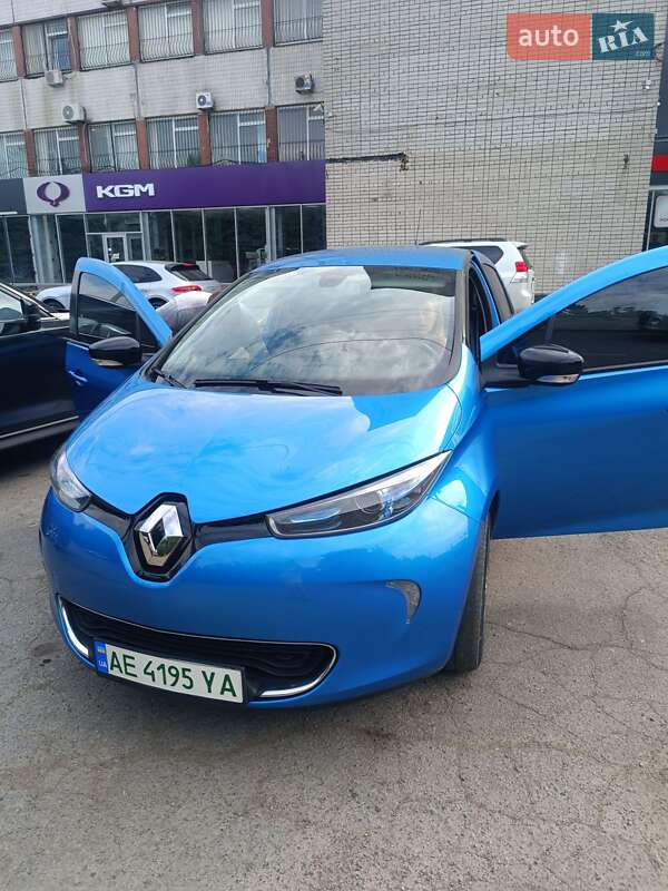 Хэтчбек Renault Zoe 2016 в Днепре фото 10 Хэтчбек Renault Zoe 2016 в Днепре