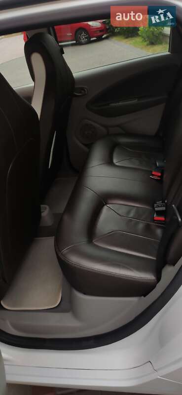 Хэтчбек Renault Zoe 2017 в Кременчуге фото 25 Хэтчбек Renault Zoe 2017 в Кременчуге