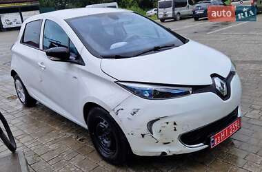 Хэтчбек Renault Zoe 2015 в 