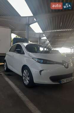 Хэтчбек Renault Zoe 2015 в 