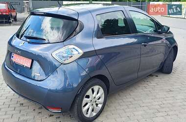 Хэтчбек Renault Zoe 2017 в 