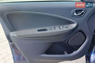 Хэтчбек Renault Zoe 2017 в 