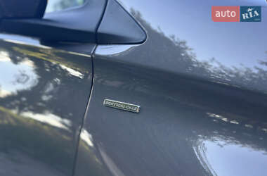 Хетчбек Renault Zoe 2016 в 