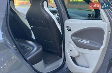 Хетчбек Renault Zoe 2016 в 